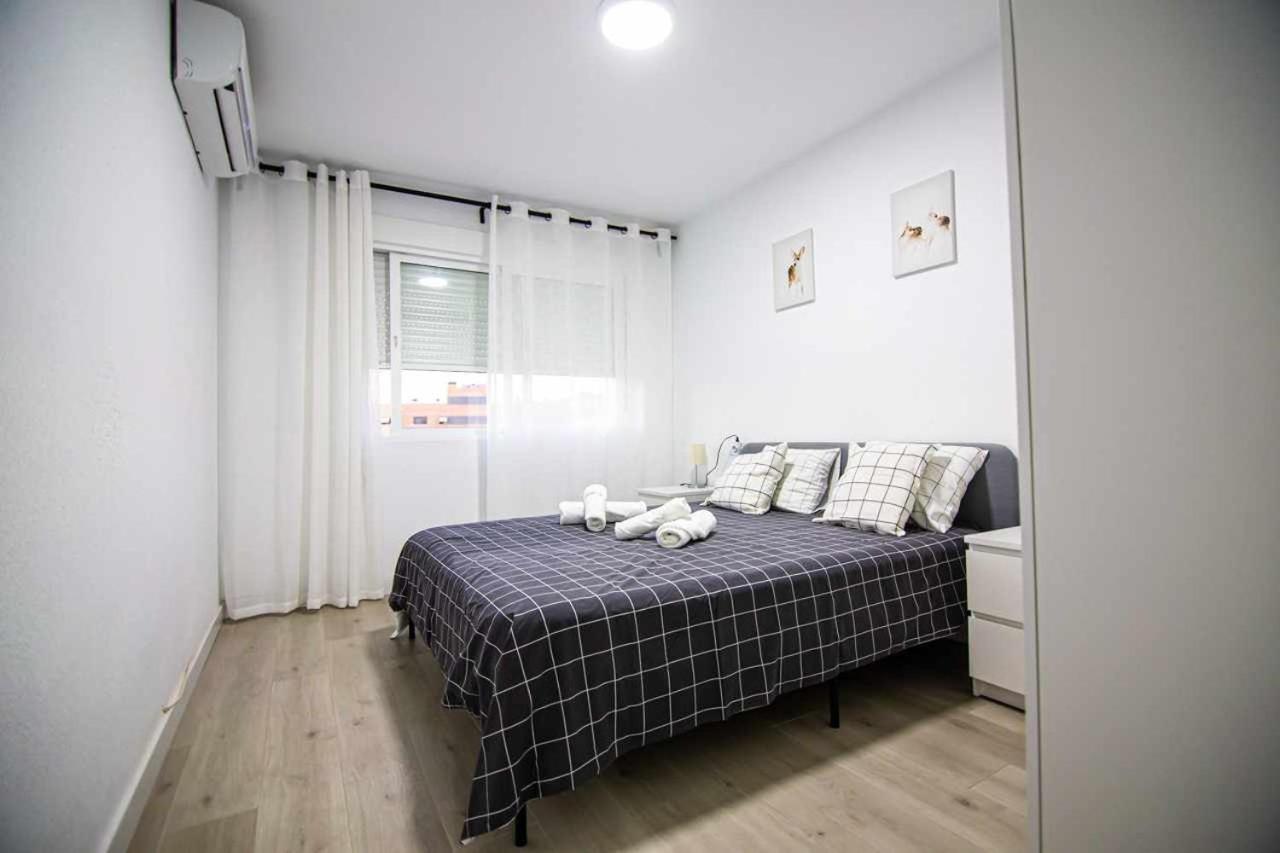 Apartamento Heroes De Sostoa Málaga Extérieur photo